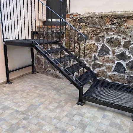 Cortile Mongibello Apartament *